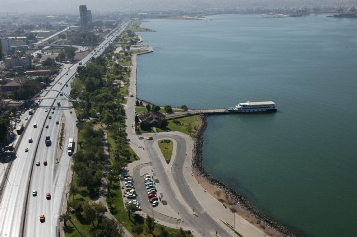 Bayraklı İzmir'in Merkezi Oluyor