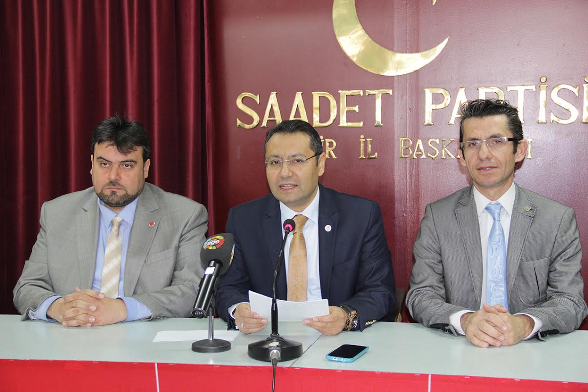 İzmirliler Parasıyla Eziyet Çekiyor