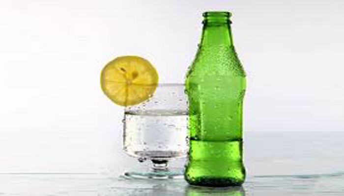 İFTARDAN SONRA ÇAY-KAHVE DEĞİL "MADEN SUYU İÇİLMELİ"