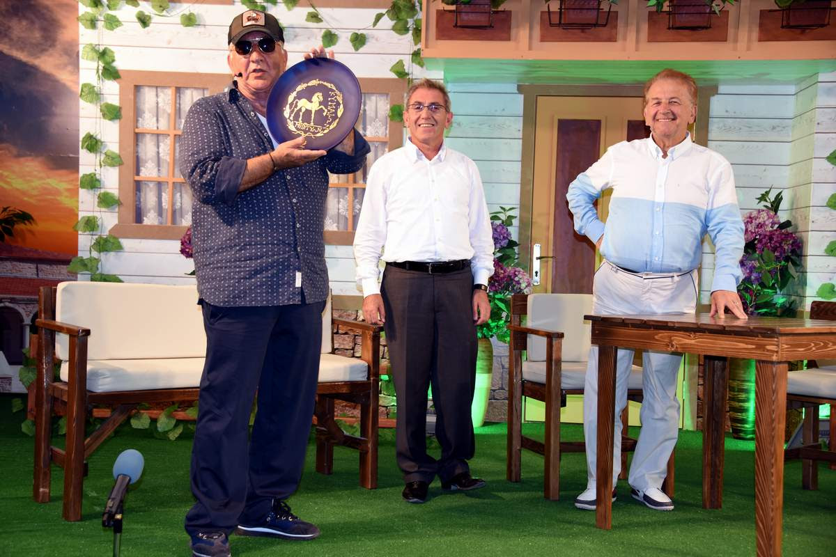 POYRAZOĞLU: "BEN HATALARIMIN ÜNİVERSİTESİNDEN MEZUN OLDUM"