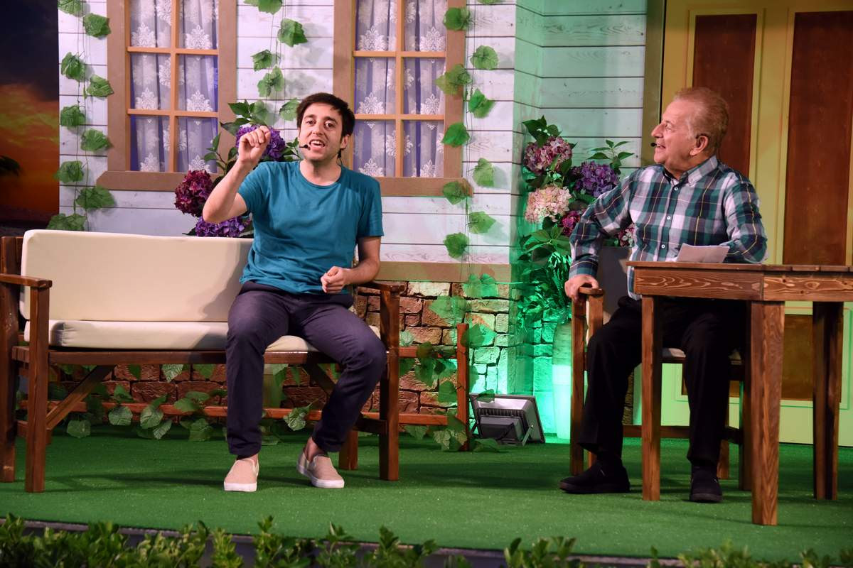 UZUNÖNER: TİYATRODA REKABET KALİTEYİ YÜKSELTİYOR