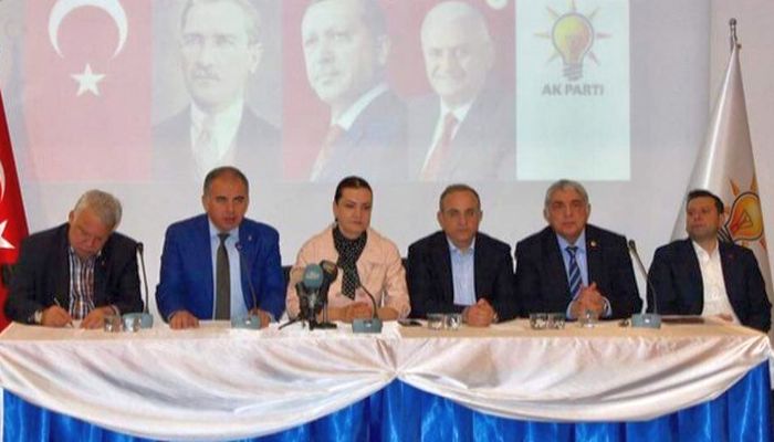 Nükhet Hotar: "Türkiye'ye ve İzmir'e teşekkür ediyorum"