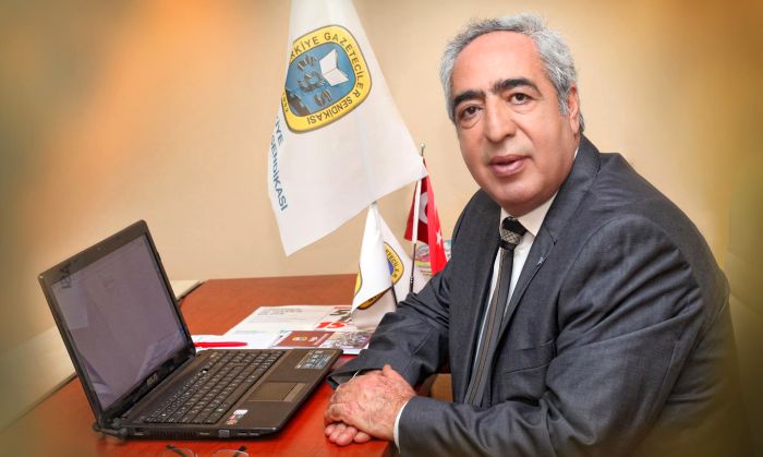 ''Gazeteciler işsizlik, açlık ve cezaevi kıskacında''