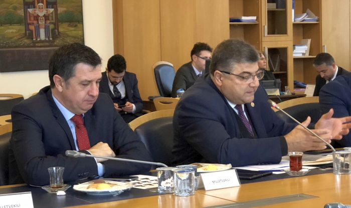 "Sektör büyük sorunlar içinde!"