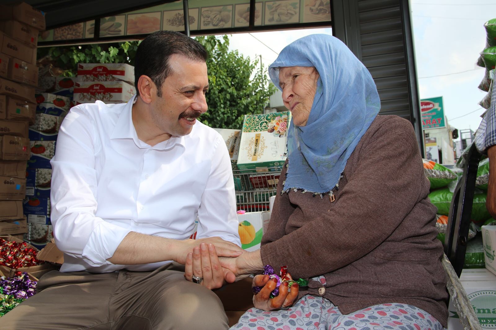 CHP'nin en büyük özelliği samimiyetsizliği