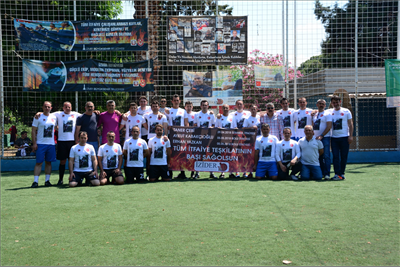 Ateş savaşçıları yeşil sahada ter döktü