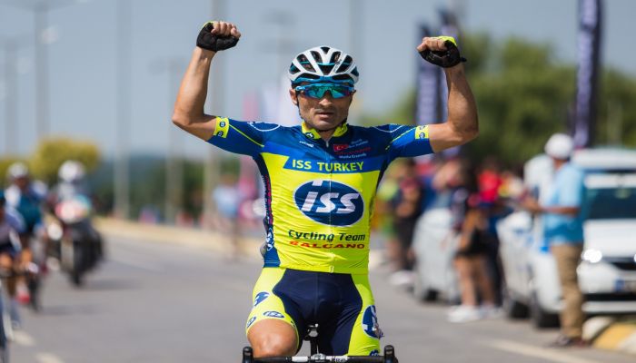 Düştü, kalktı, şampiyon oldu!