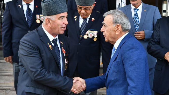 "Halkımız Devletine Bağlı!"