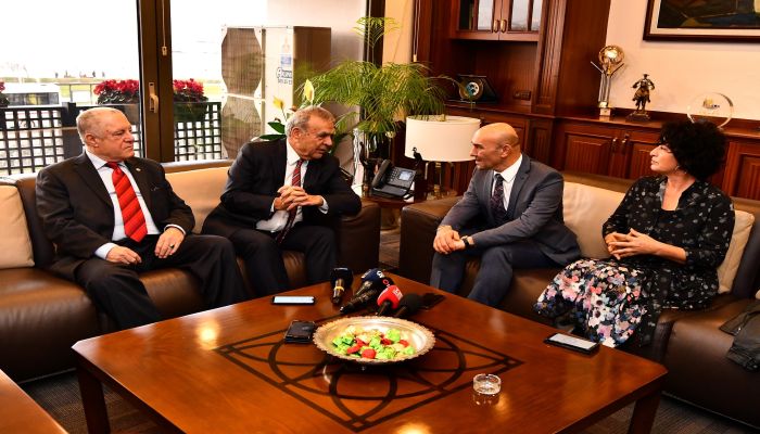 Soyer, Kocaoğlu'nu ziyaret etti