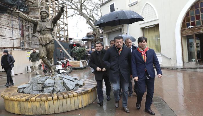 Zeybekci Aliağa'yı ziyaret etti