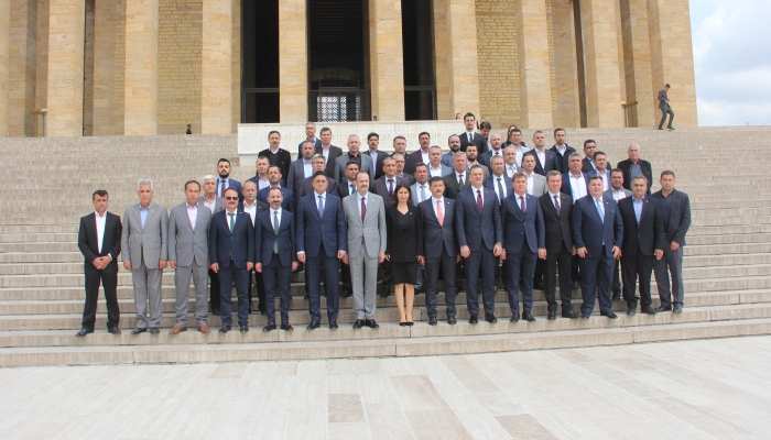 İlk toplu ziyaretlerini Anıtkabir'e gerçekleştirdiler
