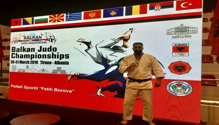 İki altın madalya kazandılar