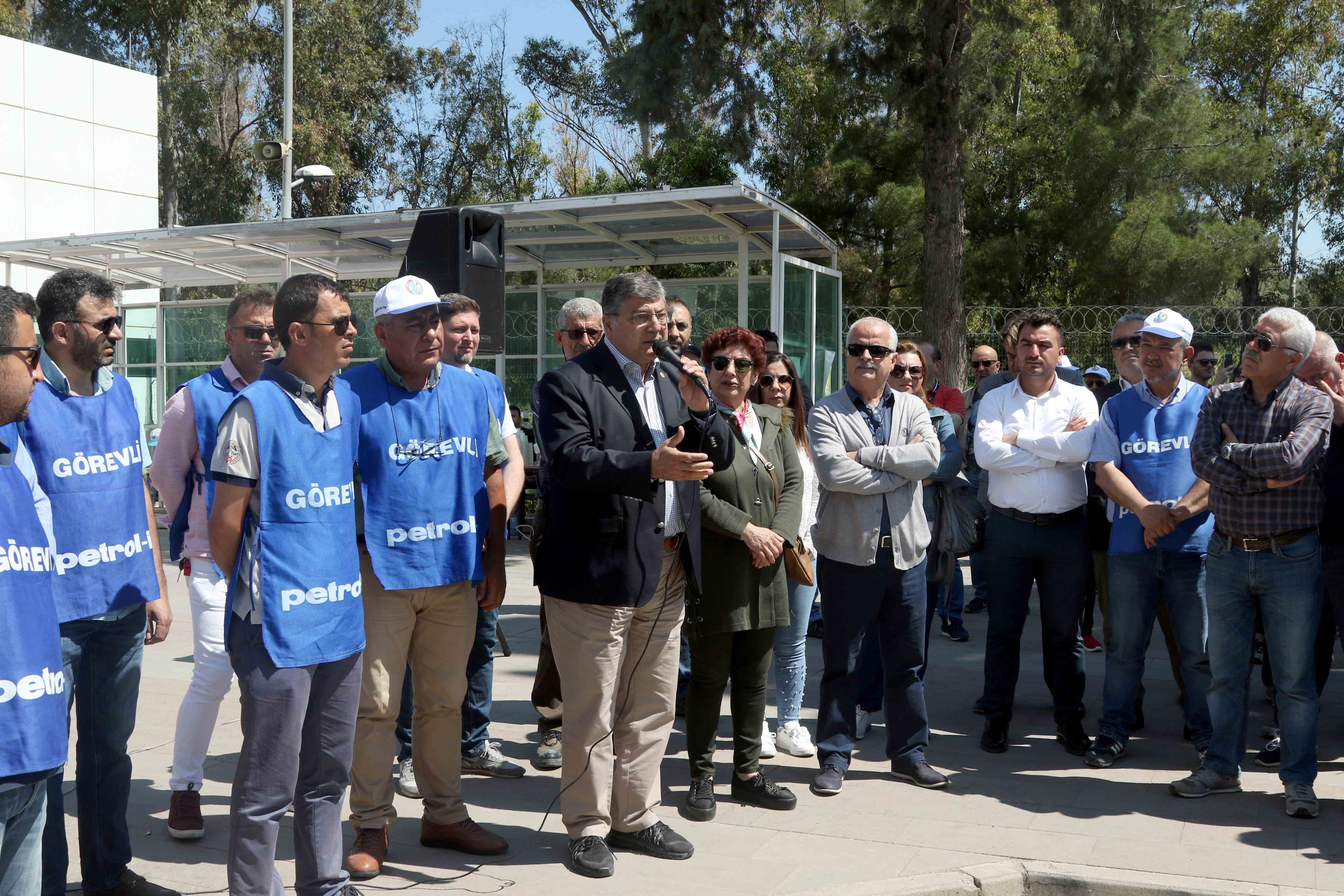Sındır'dan TÜPRAŞ eylemine destek!
