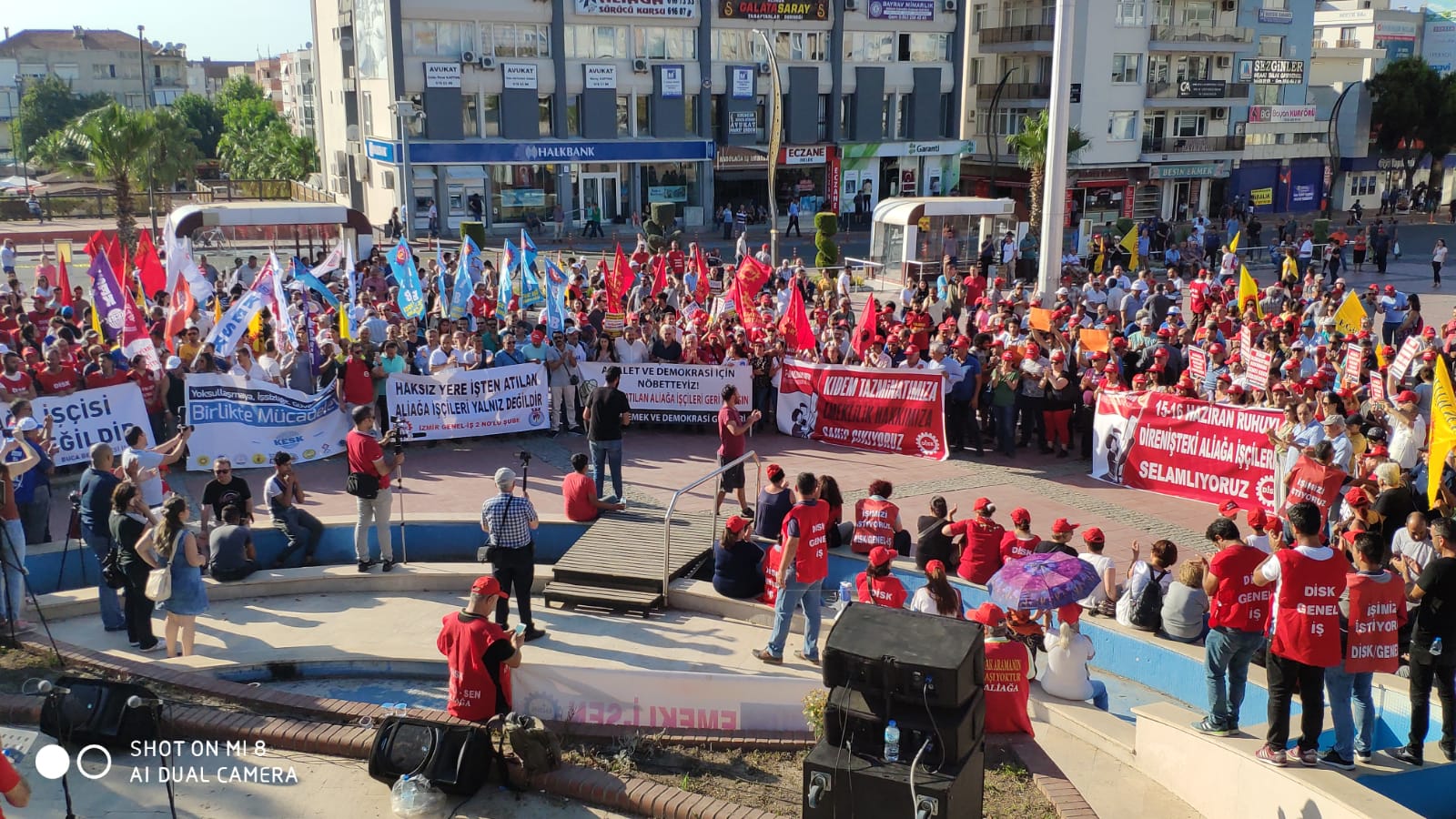 "Aliağa da işçilerin eylemi sürüyor!"