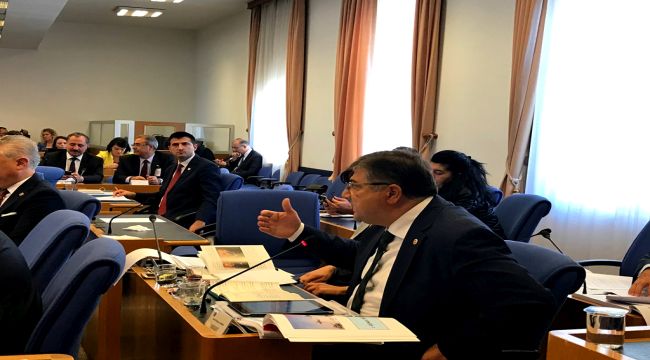 "10 Senede Bir Arpa Boyu Yol Alınamamış"