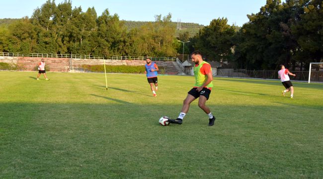 Yeniçeriler'den Aliağaspor FK'ya Destek Ziyareti