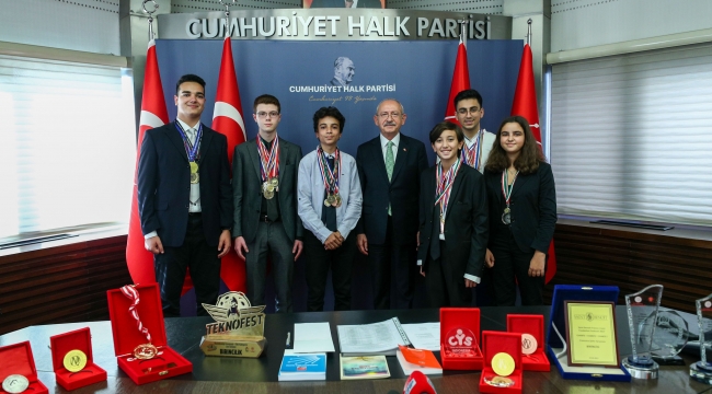 Kılıçdaroğlu Kızılçullu gençlerini tebrik etti 