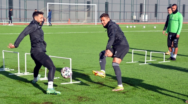 Lider Aliağaspor FK, Torbalıspor'u Konuk Ediyor