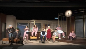 İzmir Belediyesi'nin Üçüncü Oyunu Perdede