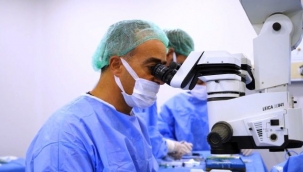 Dr.Serhan Gazyağcı Üç Meslektaşını Gözlükten Kurtardı