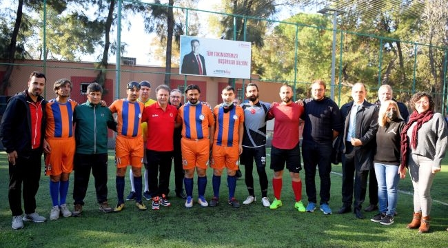  Bornova'da spora tam destek