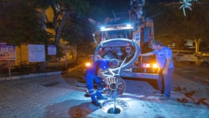 Bostanlı'nın kanalizasyon hatlarında kapsamlı temizlik 