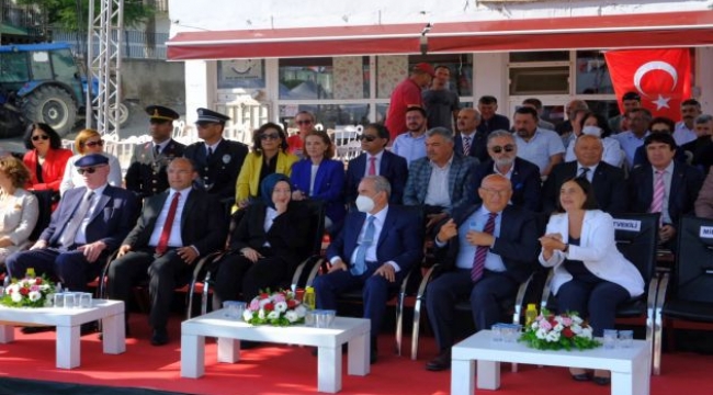 Büyükerşen'den seyitgazi'ye 100.yıl hediyesi