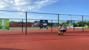 Çeşme'de Tenis Turnuvası Heyecanı