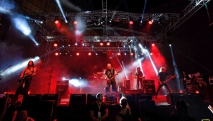 İzmir Fuarı'nda müzik dolu gece