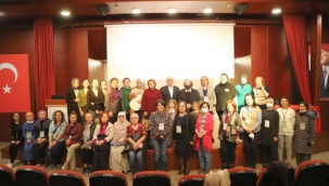 'Aile Okulu' Eğitim Programı Kartal'da Başladı