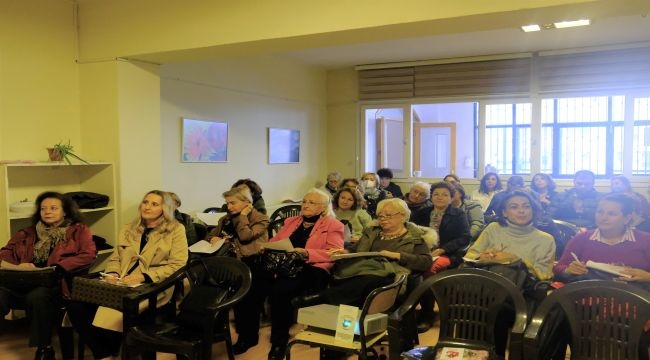 AYVALIK BELEDİYESİ'NDEN KADINA YÖNELİK ŞİDDETLE MÜCADELE BULUŞMALARI