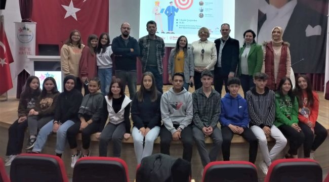 Gençlere girişimcilik eğitimi