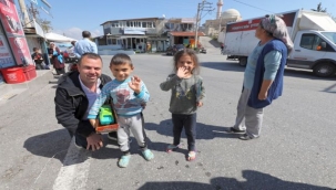 Narlıdere Belediyesi'nden Miniklere Bayram Sürprizi