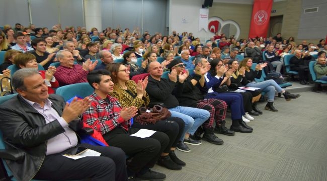 Bornovalı kursiyerlerden muhteşem konser