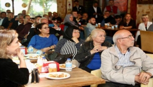 MHP'li Osmanağaoğlu Karşıyakalılarla buluştu