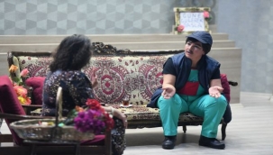 Bornova'da Sahne Kadınları