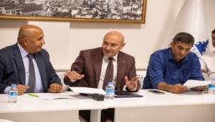 Başkan Soyer, Roman Dernekleriyle İşbirliği Protokolü İmzaladı