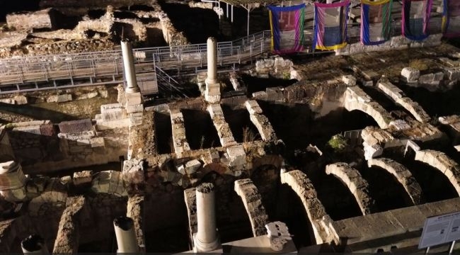 Turistler, Agora Ören Yeri'ndeki tarihe yakından tanıklık edecek