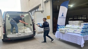 Büyükşehir bez ve mama desteğinde 100 bini aştı