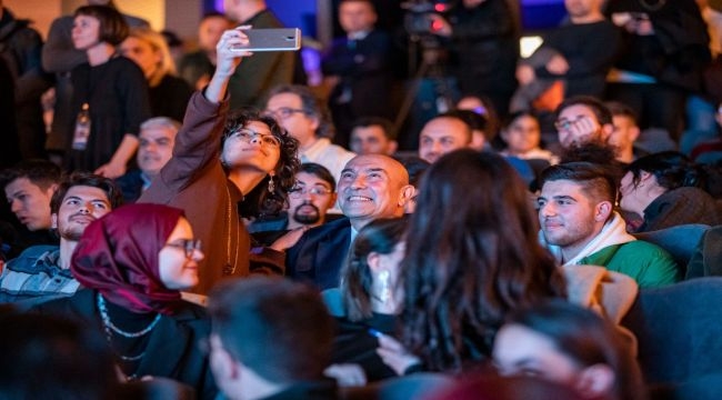 İzmir "Avrupa Gençlik Başkenti" unvanını alma yolunda