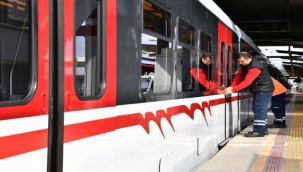 İzmir Metrosu'nda en büyük öncelik yolcu güvenliği