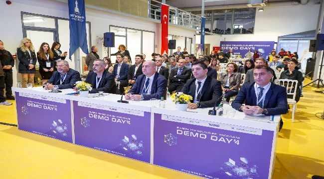 Girişimcilik Merkezi İzmir 2023'ün en başarılı yenilikçi fikirlerini ödüllendirdi