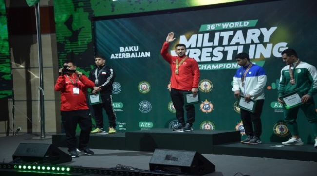İzmirli Güreşçi Bakü'den altın madalya ile döndü
