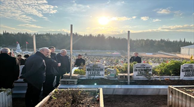Başkan Soyer Osmaniye'de depremzedelerle buluştu
