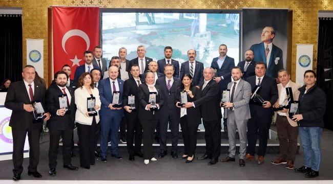 Menemen Ticaret Odası üyelerini ödüllendirdi