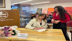 Berna Vatansever'in imza gününe büyük ilgi!