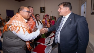 Yörüklerden Başkan Tugay'a renkli ziyaret