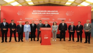 Başkan Tugay CHP’li Büyükşehir Belediye Başkanları Buluşmasına Katıldı
