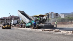 Kemalpaşa Ve Menderes'in Yolları Yenileniyor