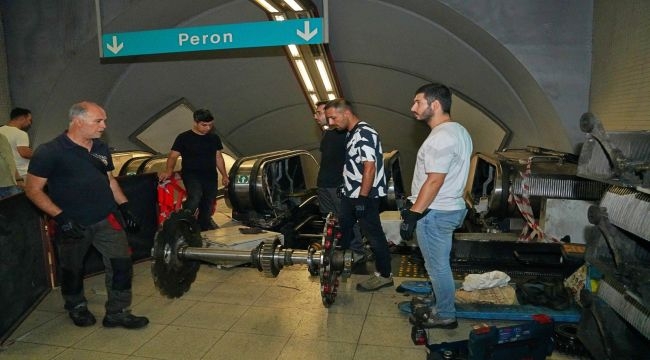 Metronun yürüyen merdivenlerinde geniş kapsamlı bakım çalışması